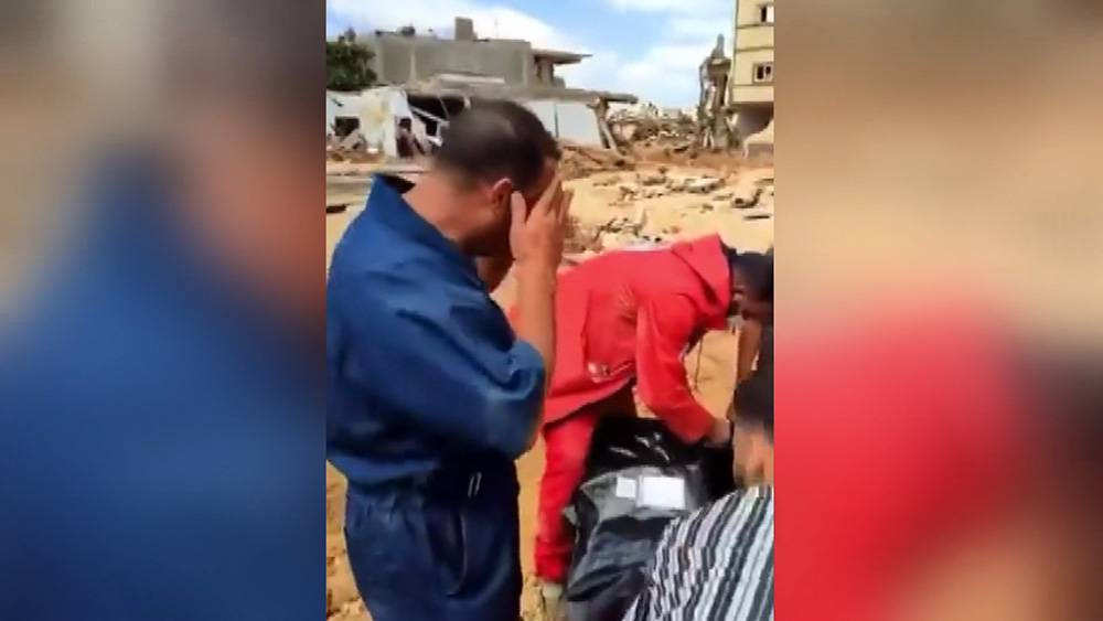 Libya'daki sel felaketinde can kaybı 6 bine yükseldi - Resim: 45